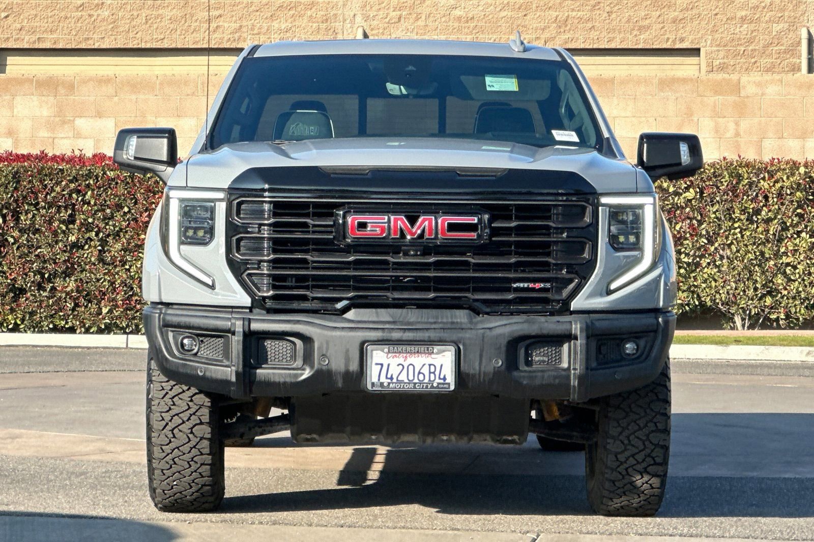 Certified 2024 GMC Sierra 1500 AT4X w/ AT4X AEV Edition image 9