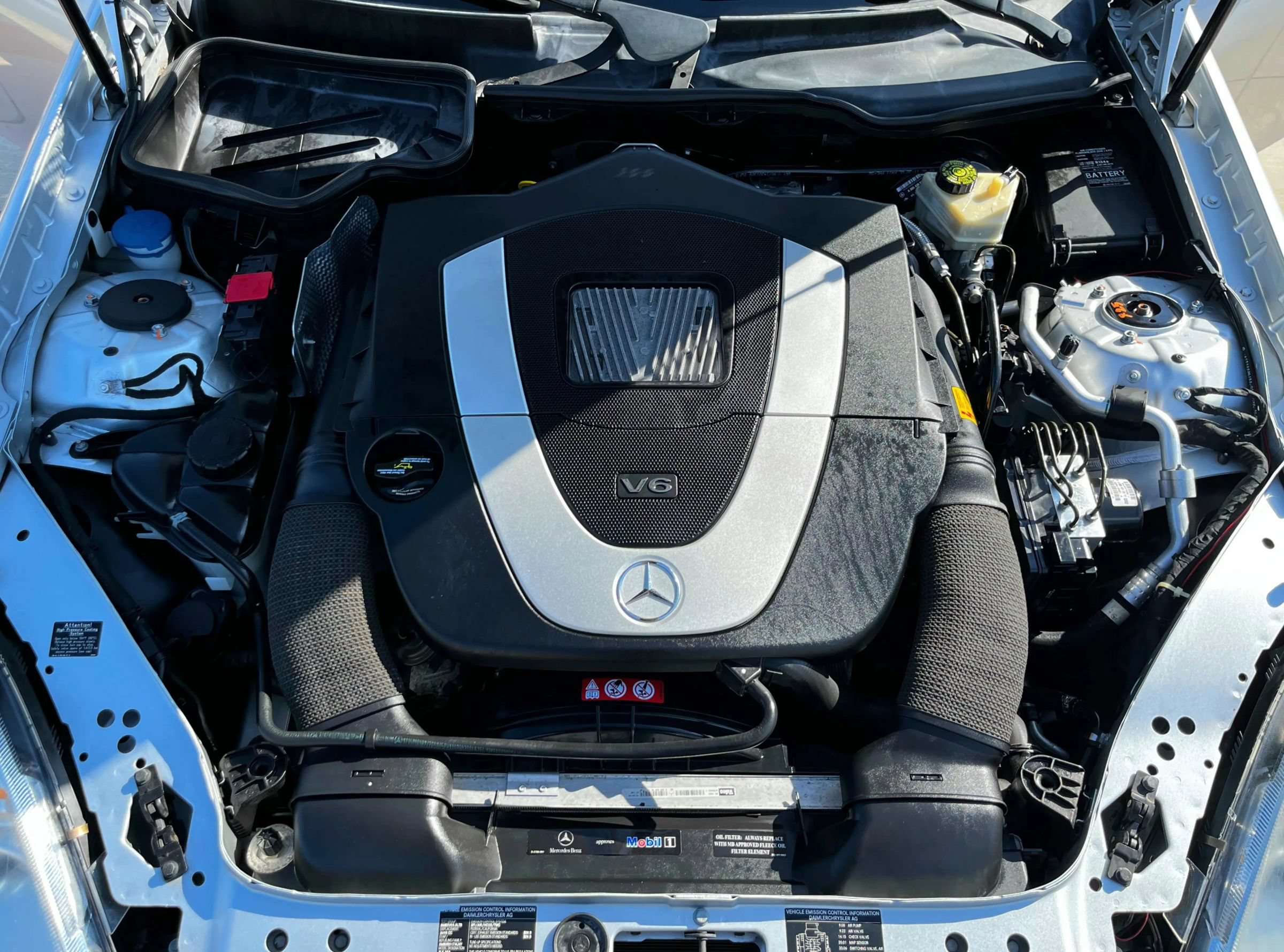 Used 2005 Mercedes-Benz SLK 350 image 38