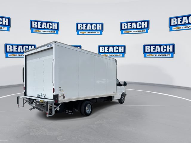 New 2026 Chevrolet Express 4500 w/ Power Convenience Package RWD image 9