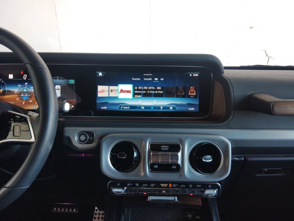 Used 2025 Mercedes-Benz G 550 image 40