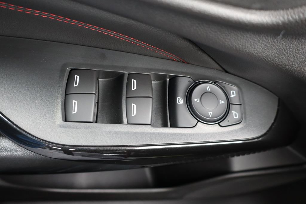 Used 2024 Chevrolet Trax RS w/ Sunroof Package image 25