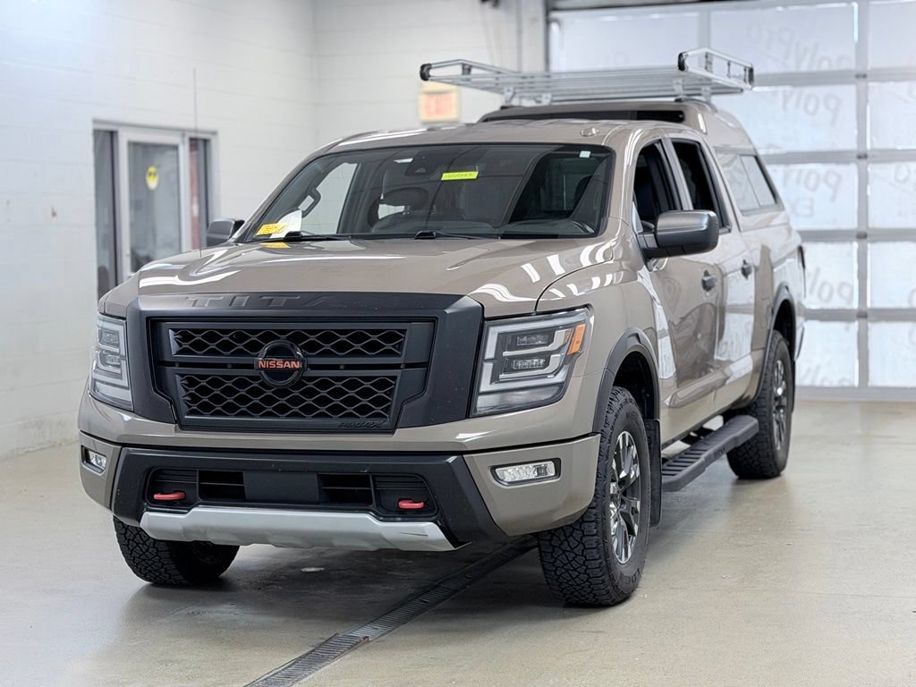 Used 2021 Nissan Titan PRO-4X AWD/4WD image 3