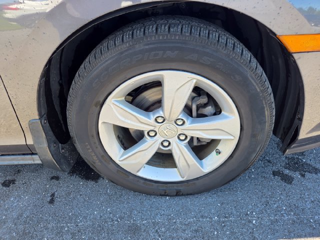 Used 2018 Honda Odyssey EX image 29