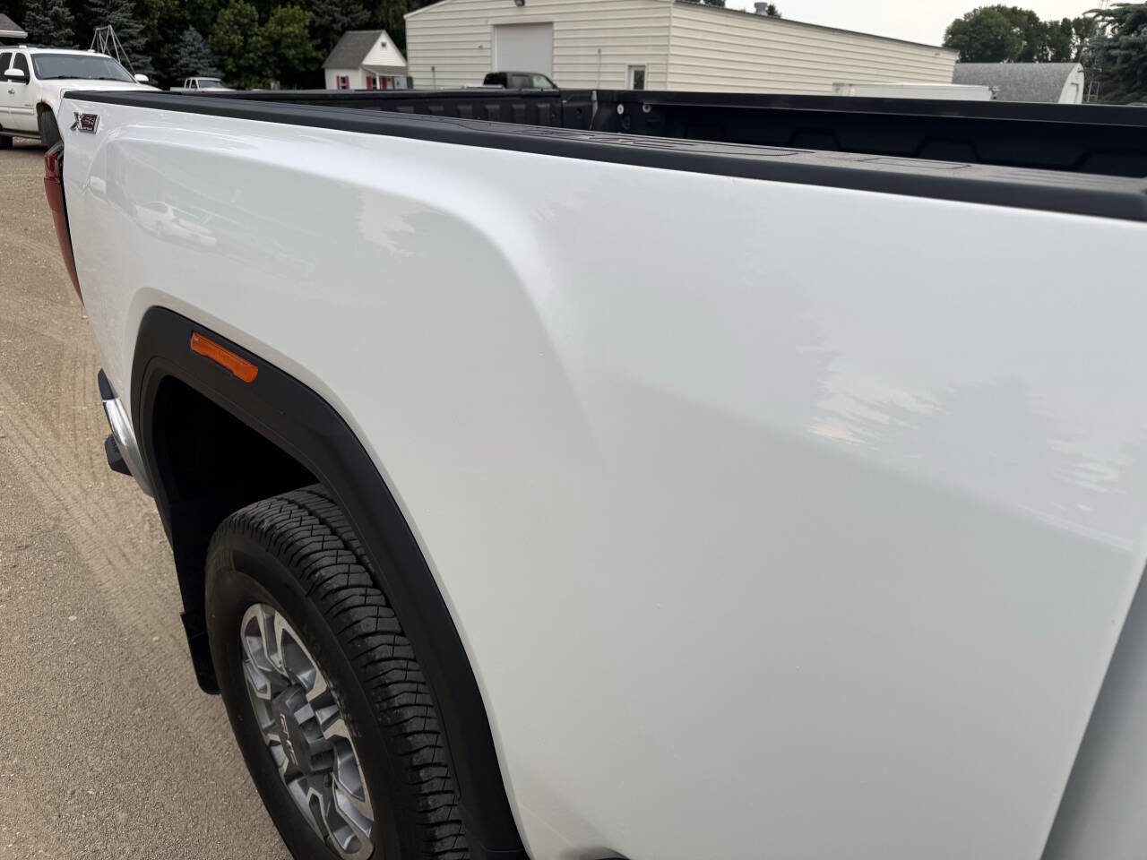 Used 2022 GMC Sierra 2500 SLE w/ X31 Off-Road Package AWD/4WD image 31