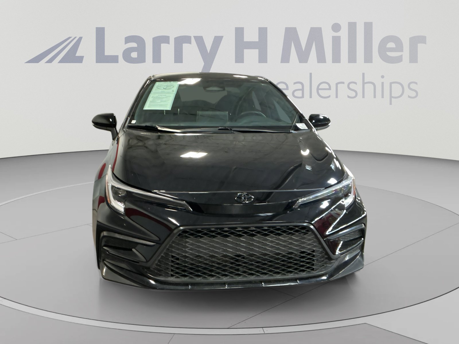 Used 2026 Toyota Corolla SE w/ SE Package FWD image 8