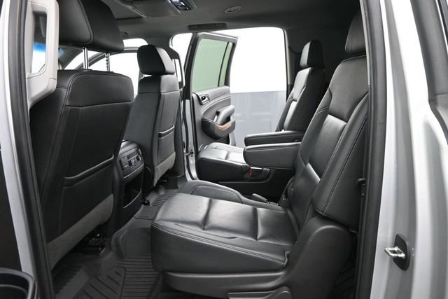Used 2019 Chevrolet Suburban Premier AWD/4WD image 14