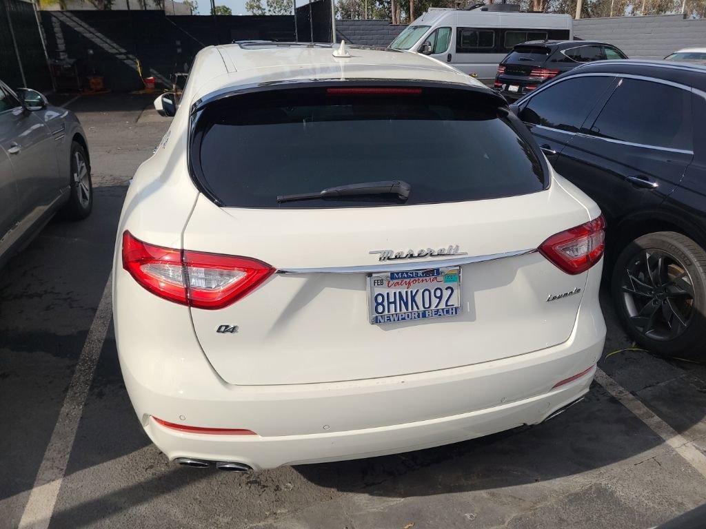 Used 2019 Maserati Levante Base image 3