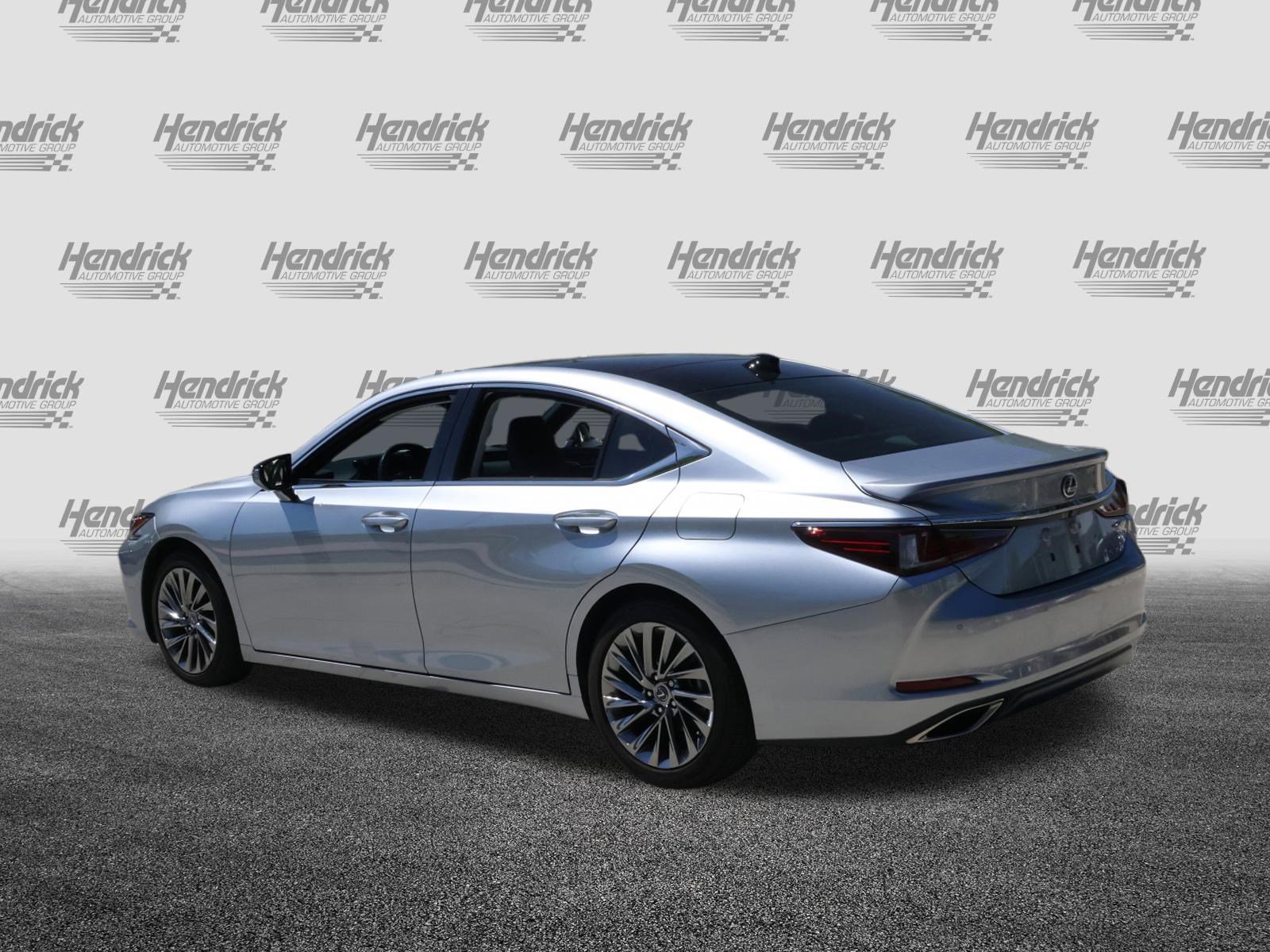 Used 2024 Lexus ES 350 Ultra Luxury w/ Accessory Package (Z2) image 7