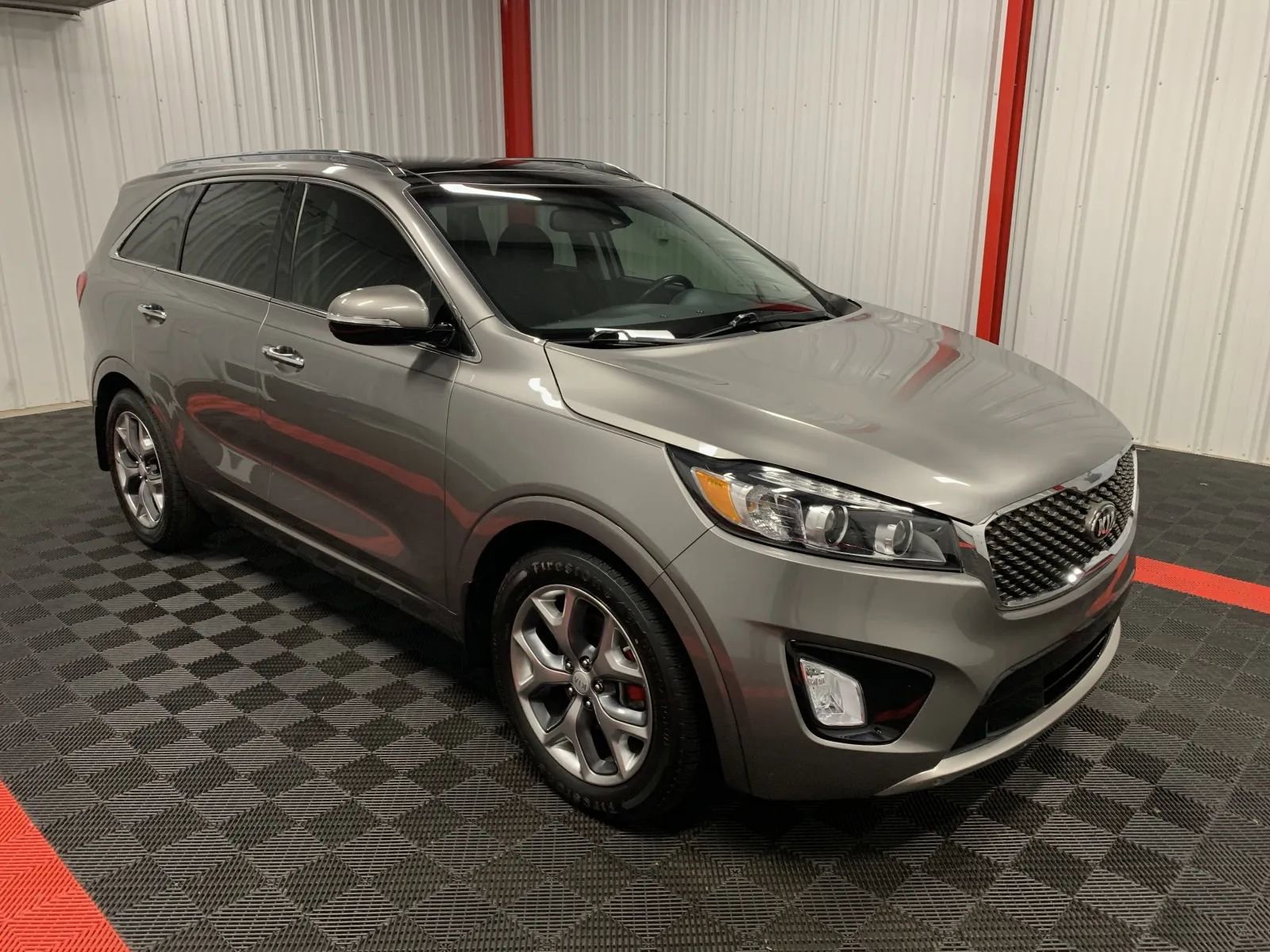 Used 2018 Kia Sorento SX image 5