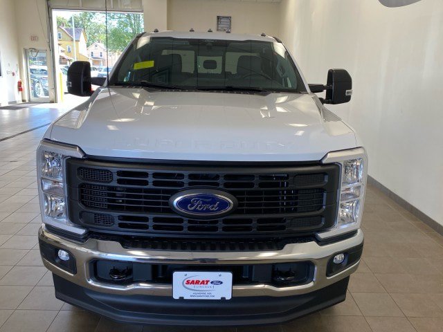 New 2026 Ford F250 XL w/ FX4 Off-Road Package AWD/4WD image 3