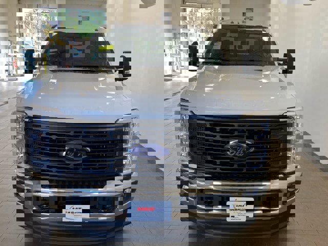 New 2026 Ford F250 XL w/ FX4 Off-Road Package image 3