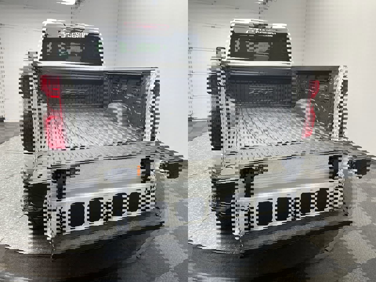 Certified 2024 Chevrolet Silverado 2500 ZR2 w/ Technology Package image 38