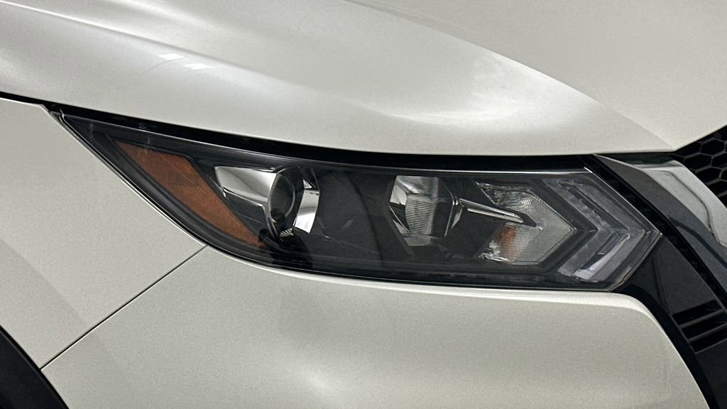 Certified 2022 Nissan Rogue Sport SL image 21