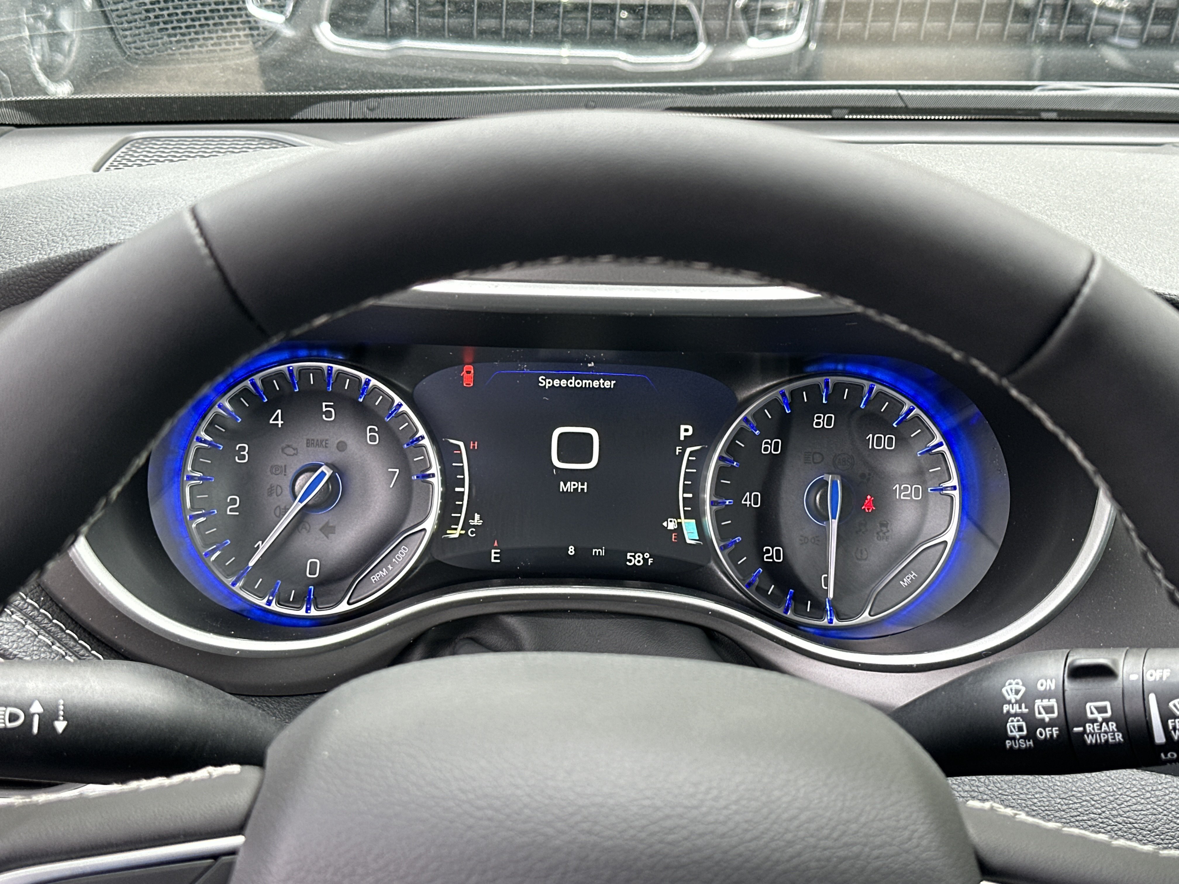 New 2027 Chrysler Pacifica Select w/ Family Tech Group FWD image 10