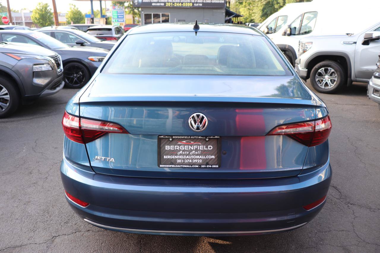 Used 2020 Volkswagen Jetta SE FWD image 4