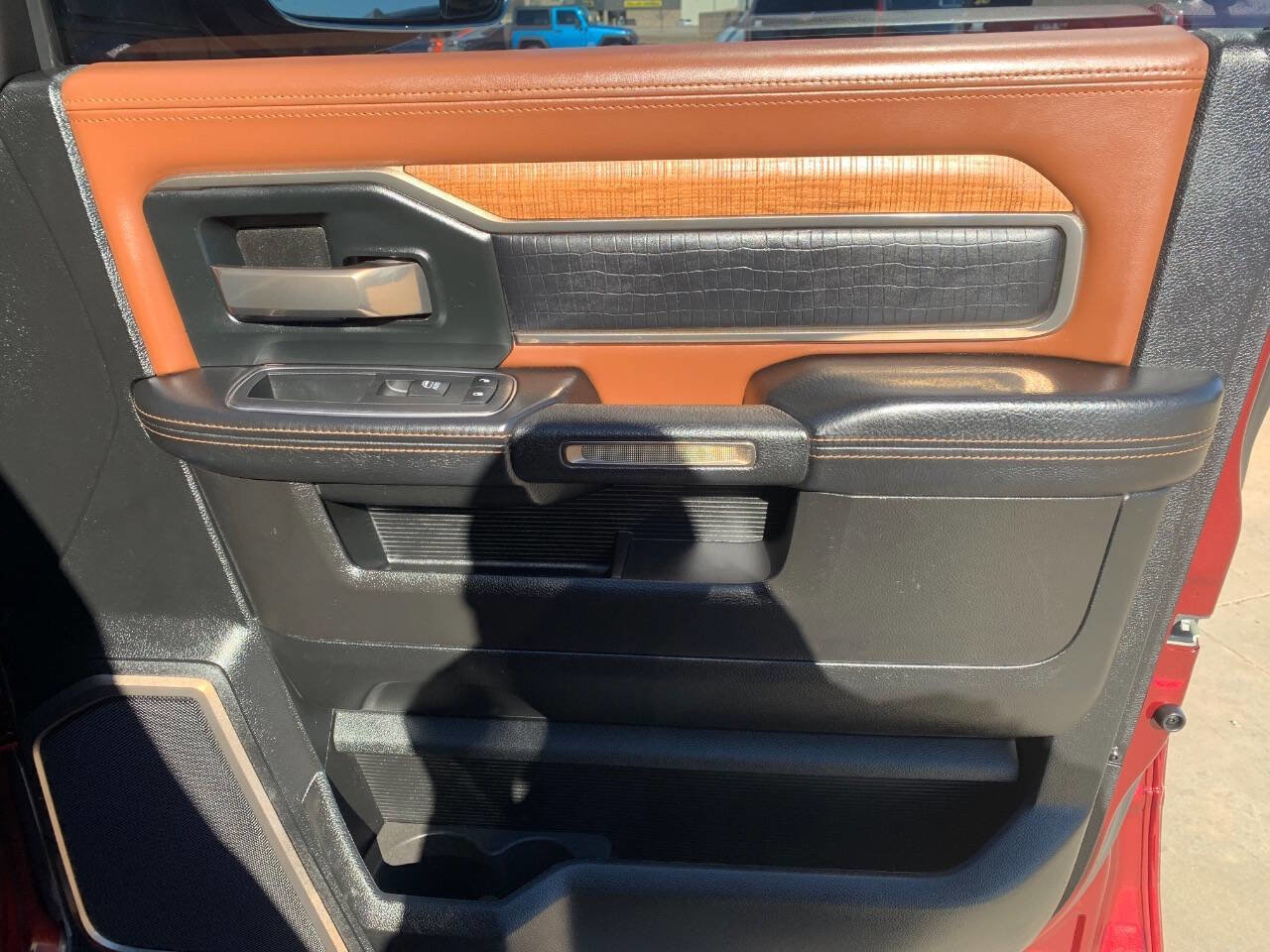 Used 2019 RAM 2500 Limited image 12