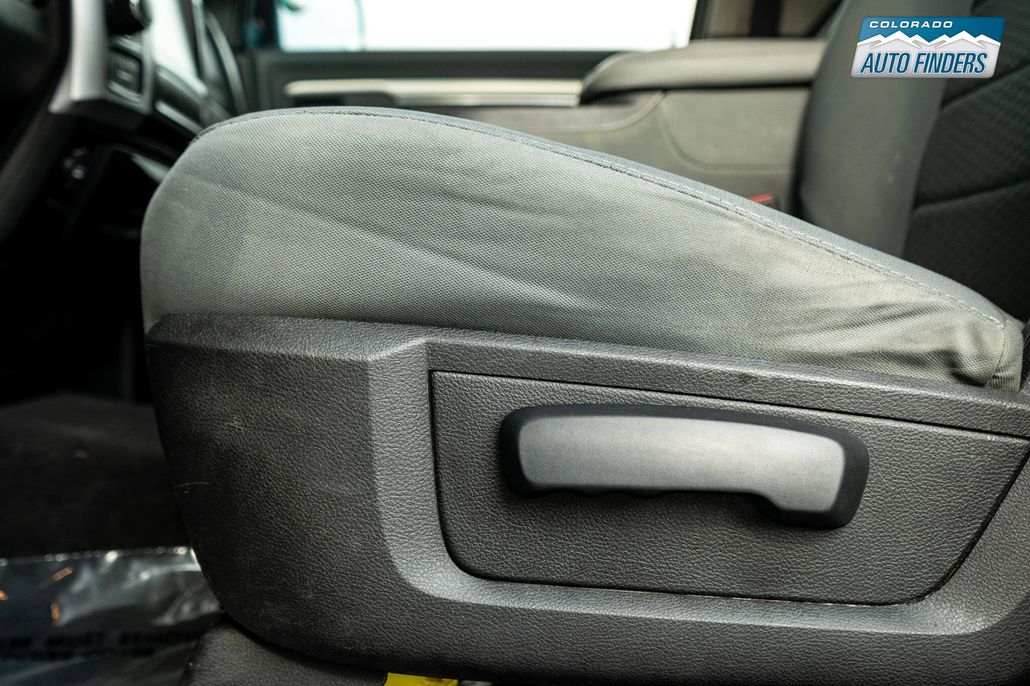 Used 2017 RAM 1500 Classic SLT image 13