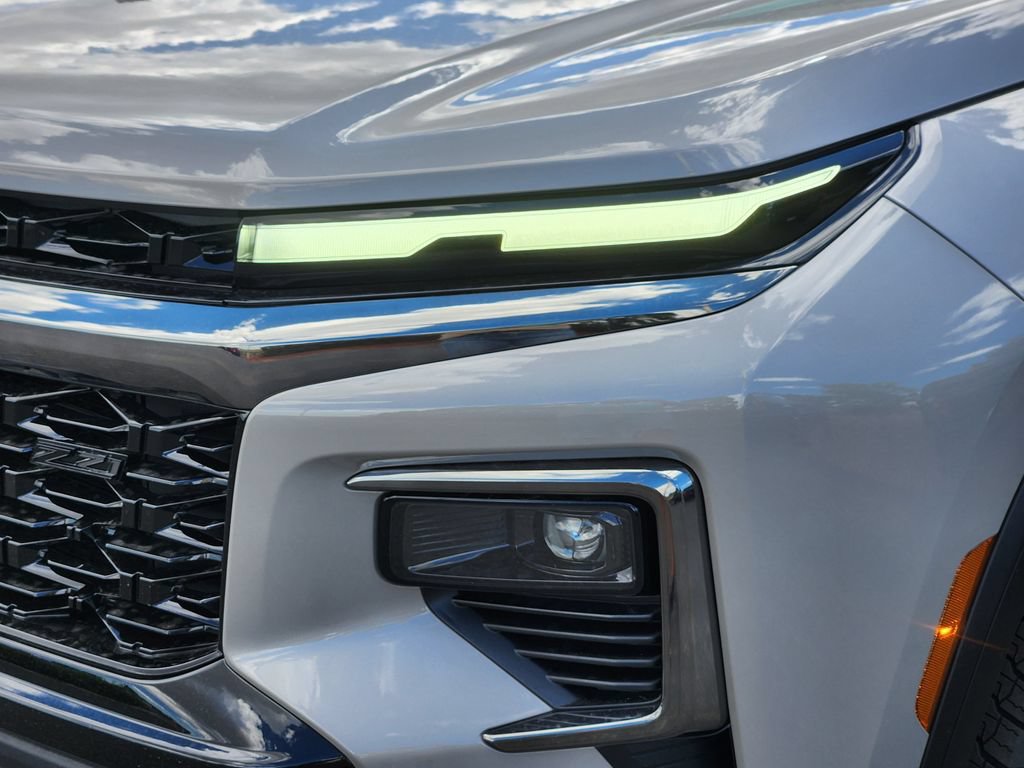 New 2027 Chevrolet Traverse Z71 w/ Driver Confidence Package AWD/4WD image 6