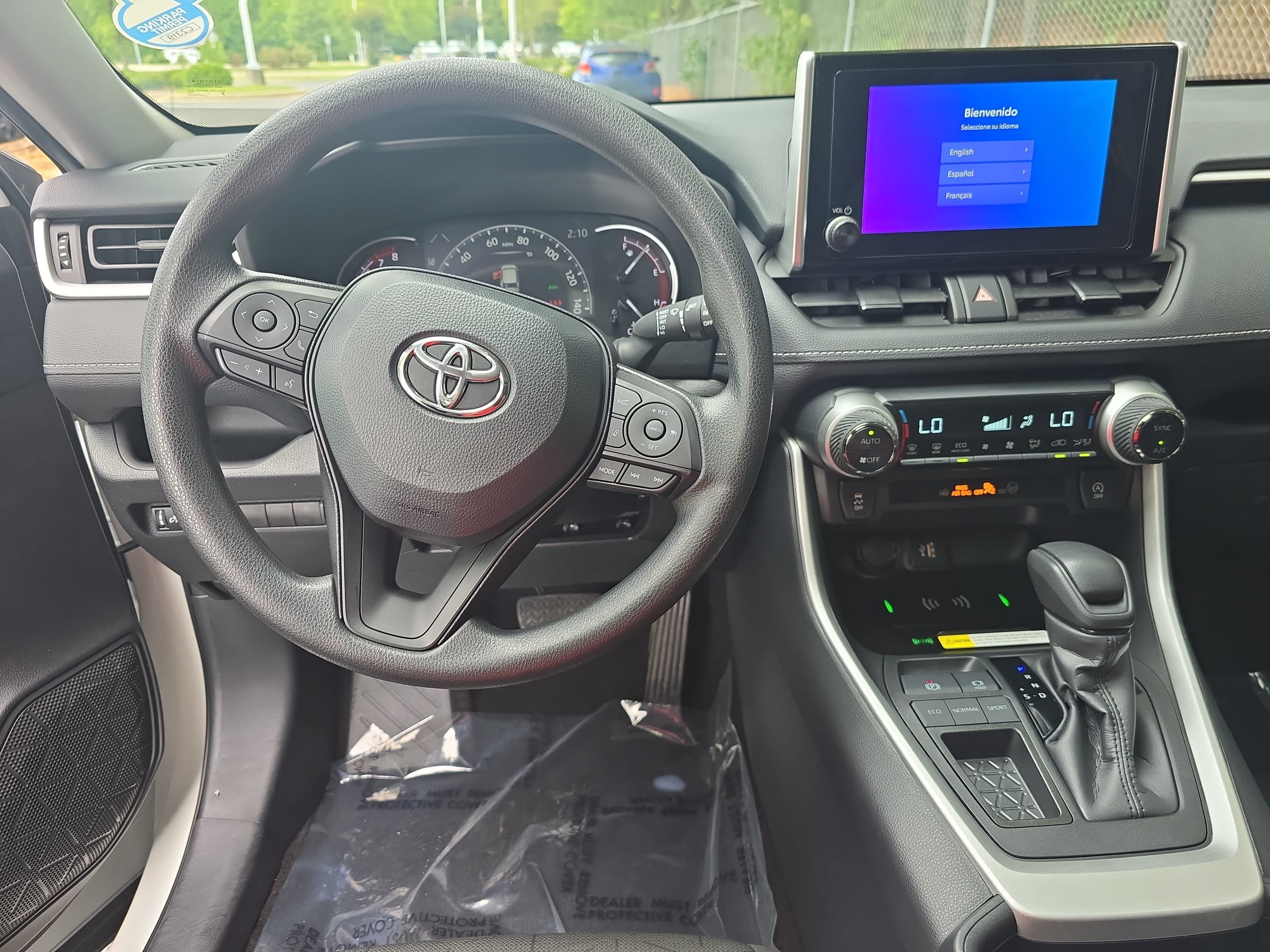 Used 2024 Toyota RAV4 XLE w/ Convenience Package FWD image 15