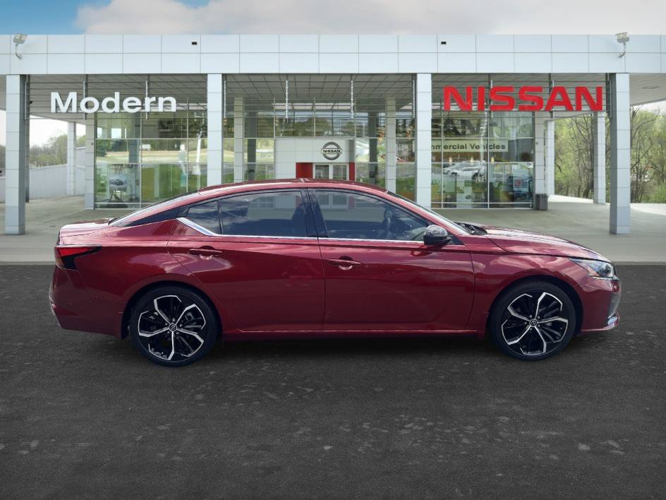 Certified 2023 Nissan Altima 2.5 SR FWD image 6