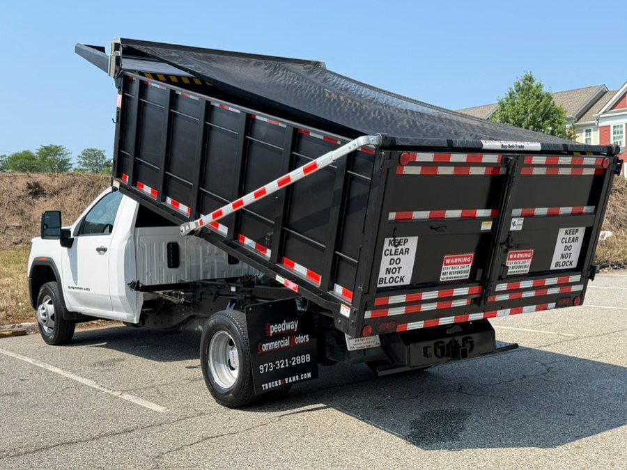 Used 2024 GMC Sierra 3500 Pro w/ Convenience Package AWD/4WD image 32