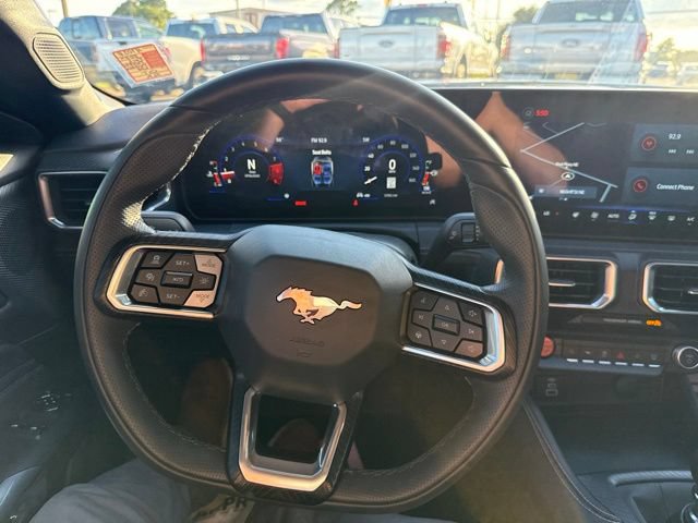 Used 2025 Ford Mustang GT Premium RWD image 13