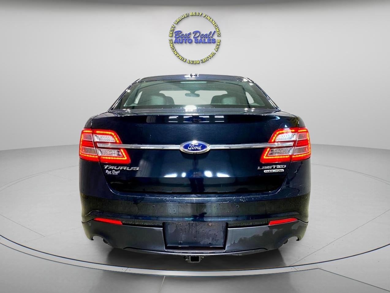 Used 2014 Ford Taurus Limited image 4