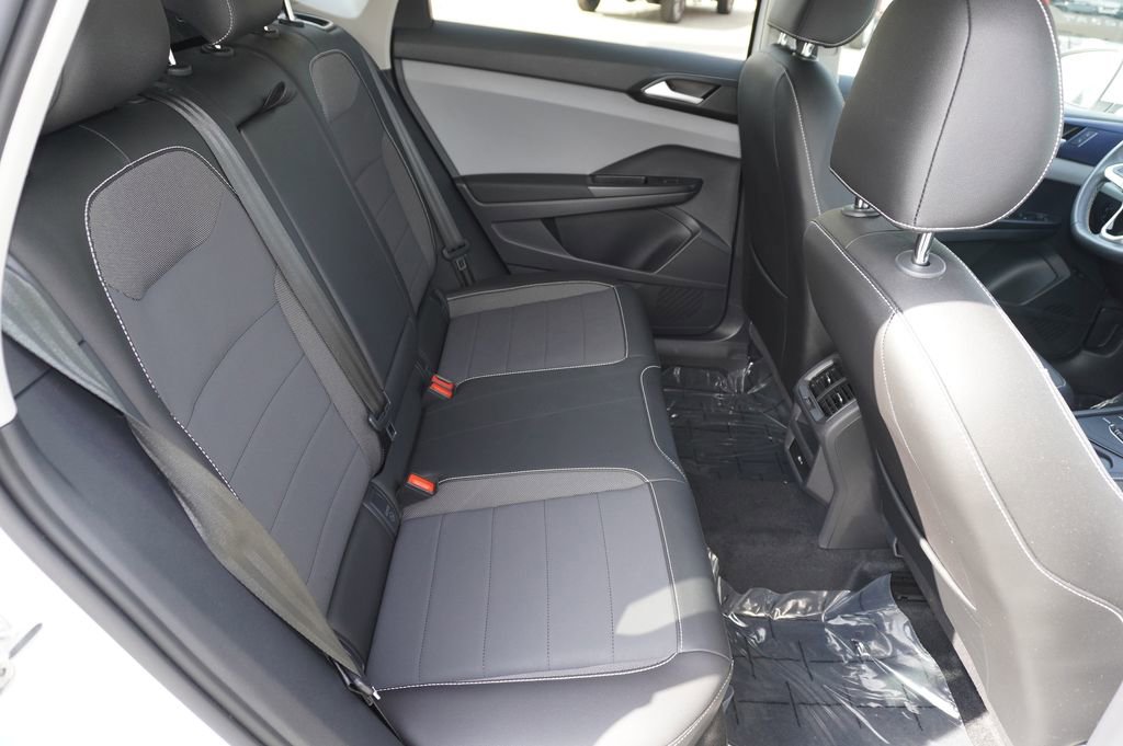 Used 2023 Volkswagen Taos SE image 9