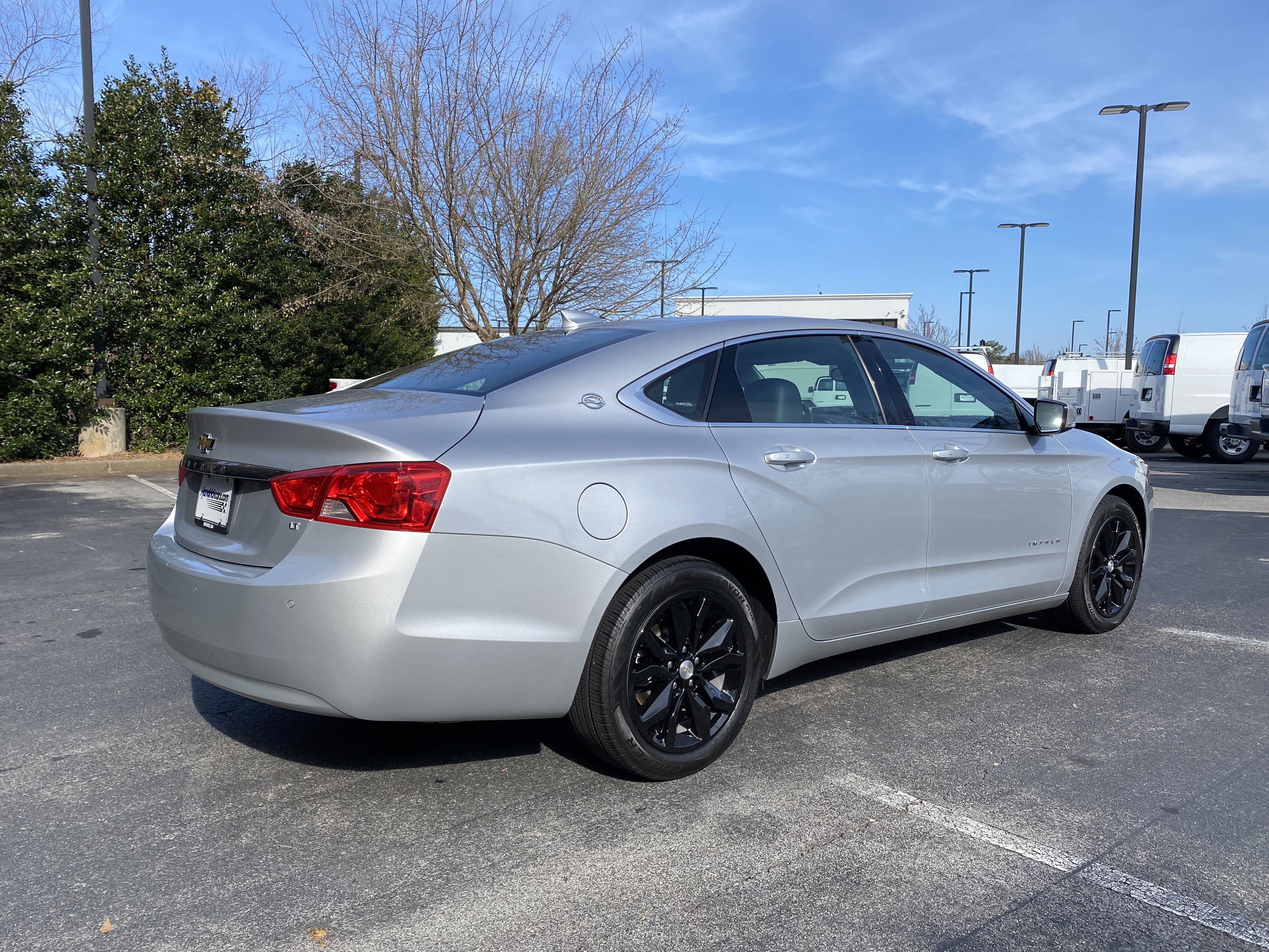 Used 2020 Chevrolet Impala LT w/ LT Convenience Package image 9
