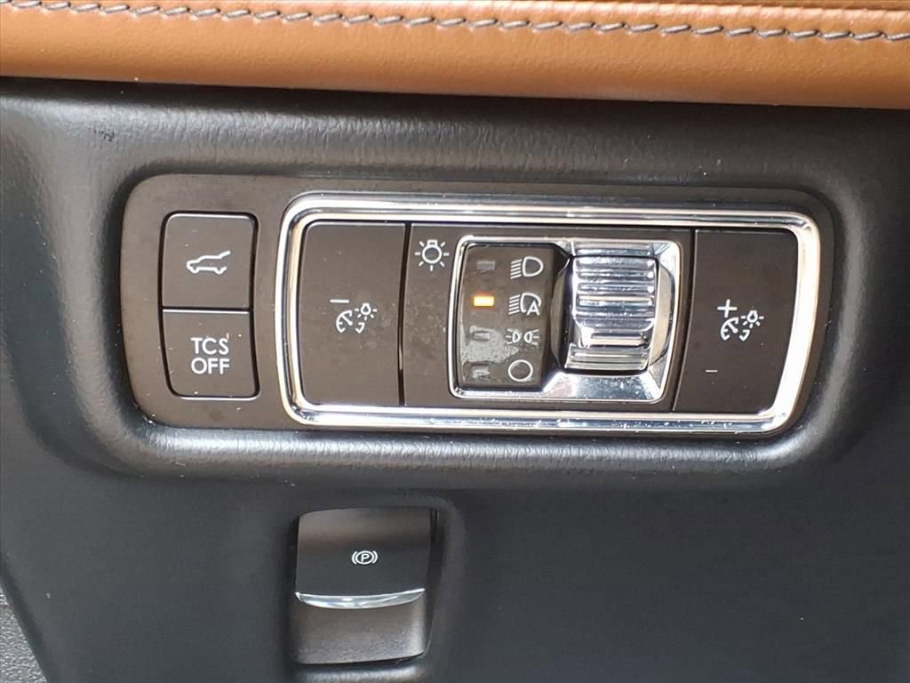 Used 2023 Lincoln Nautilus Reserve w/ Luxury Package AWD/4WD image 23