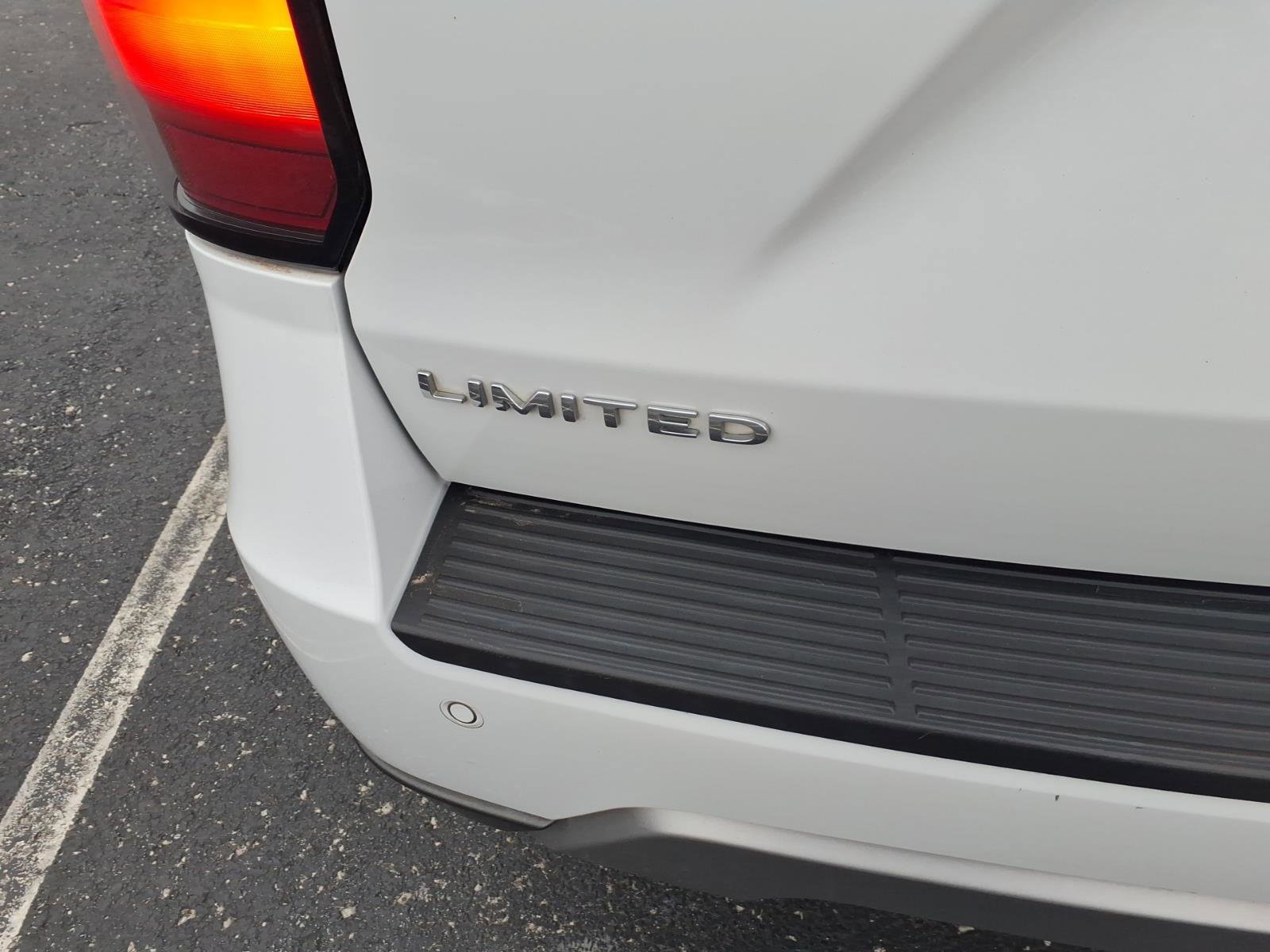 Used 2020 Ford Expedition Limited image 5