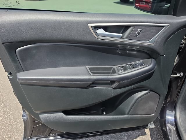 Used 2023 Ford Edge SEL AWD/4WD image 18