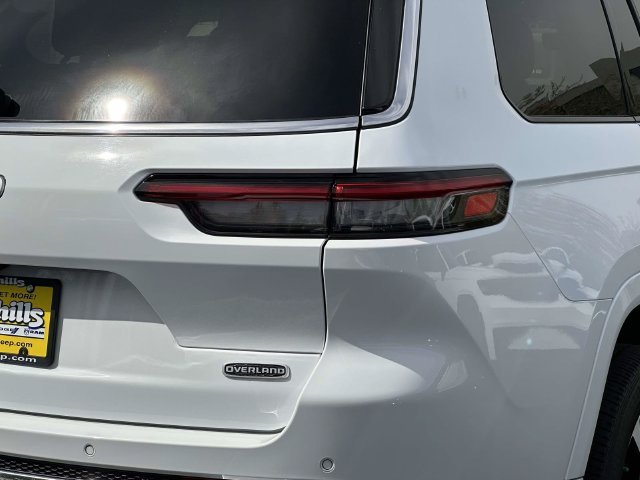 Certified 2024 Jeep Grand Cherokee L Overland w/ Luxury Tech Group IV AWD/4WD image 10