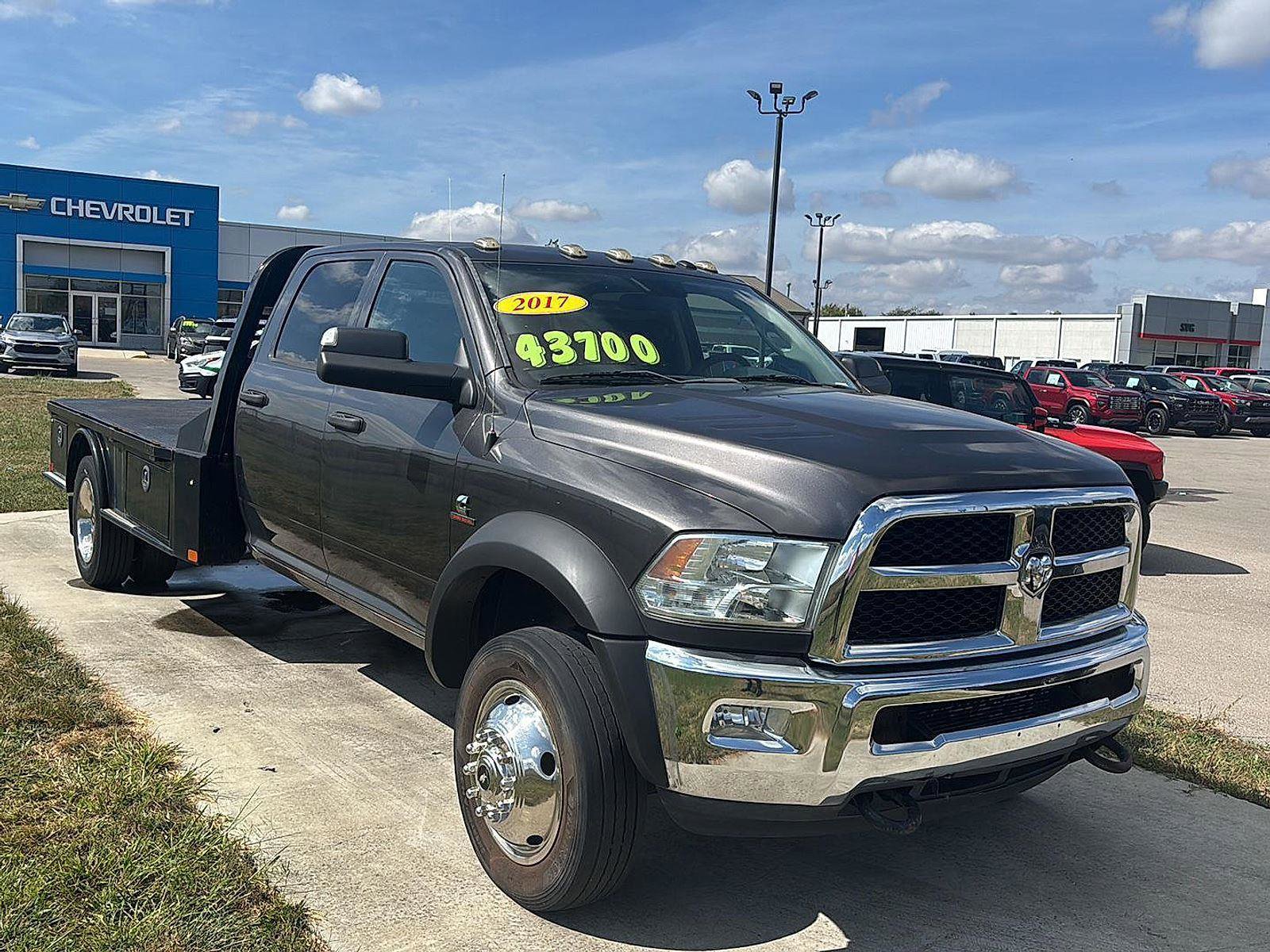 Used 2017 RAM 5500 Tradesman w/ Max Tow Package image 3