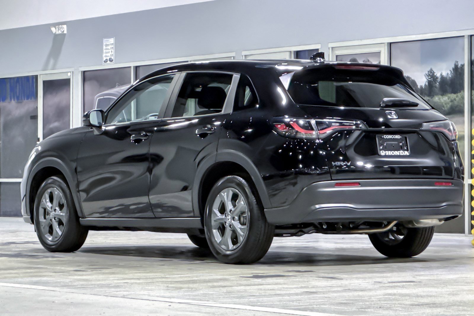 Used 2026 Honda HR-V LX image 3