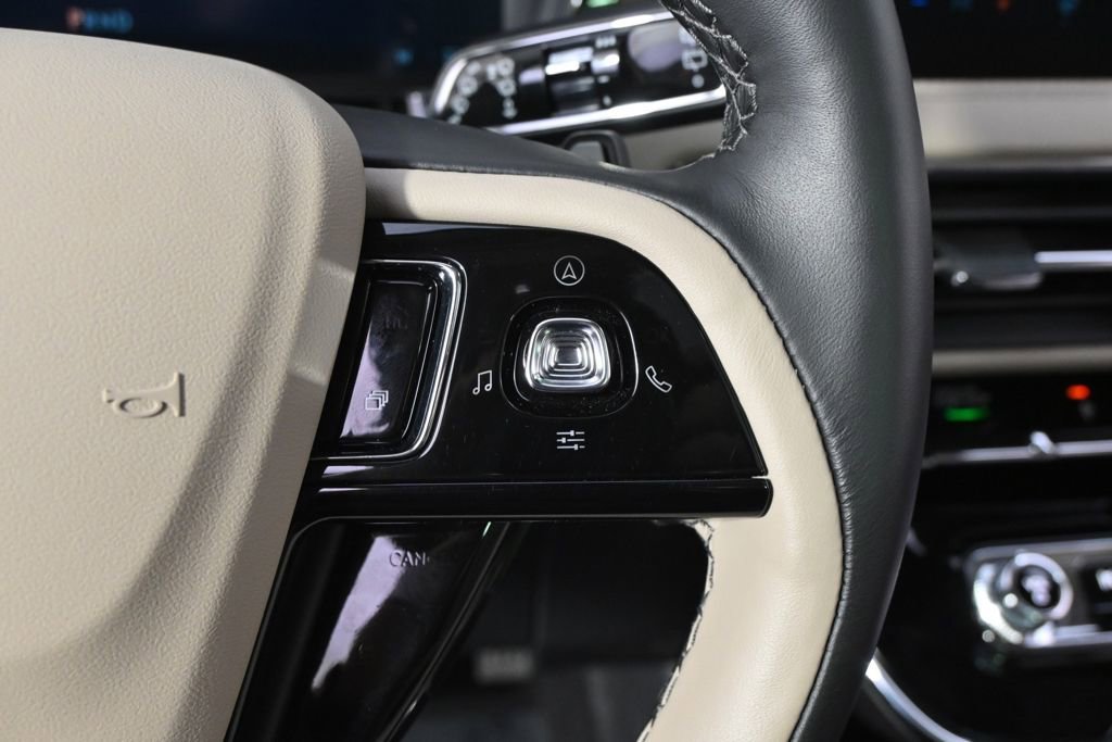 New 2026 Lincoln Corsair Reserve image 33