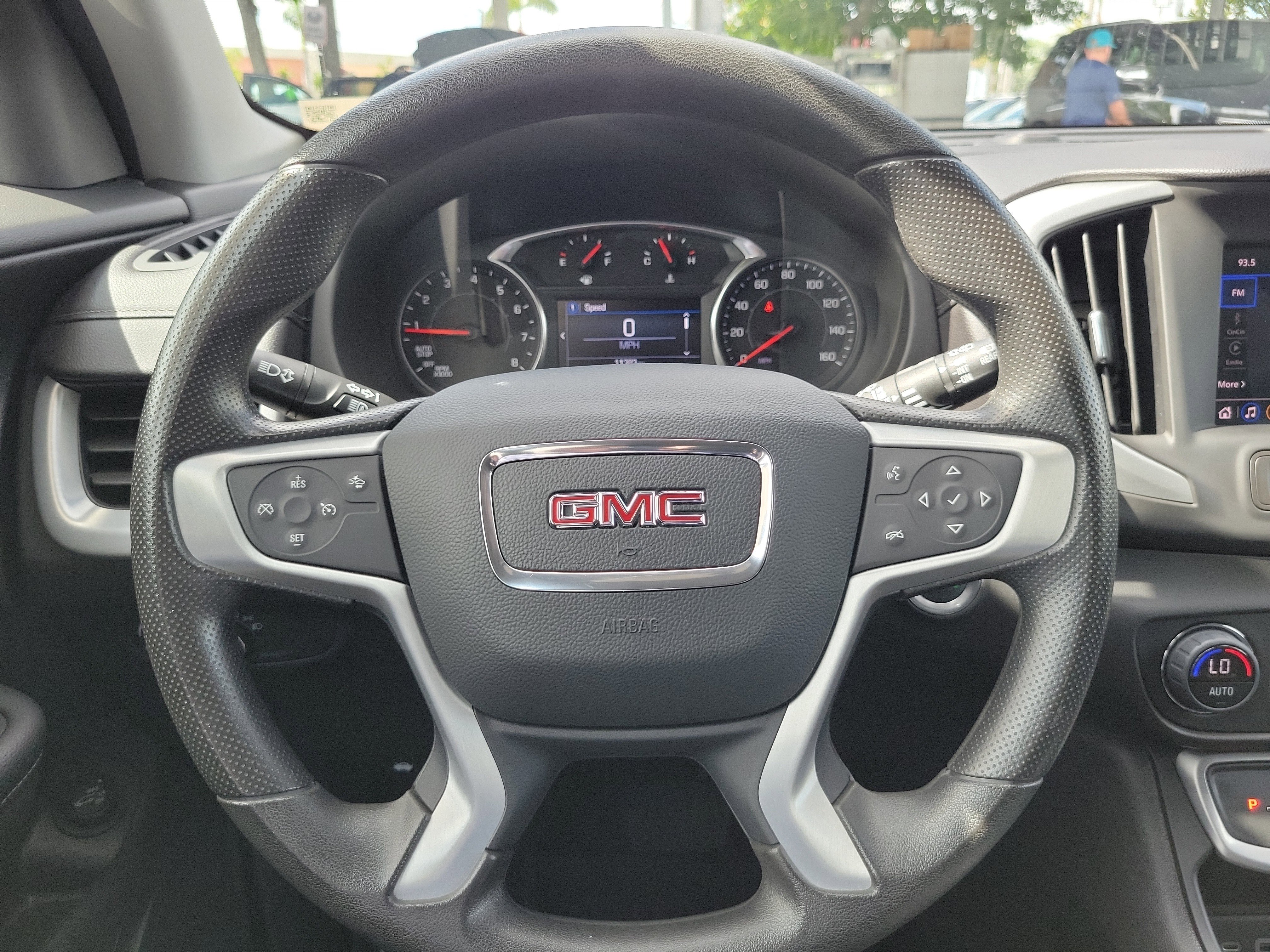 Used 2023 GMC Terrain SLE w/ Driver Convenience Package FWD image 19