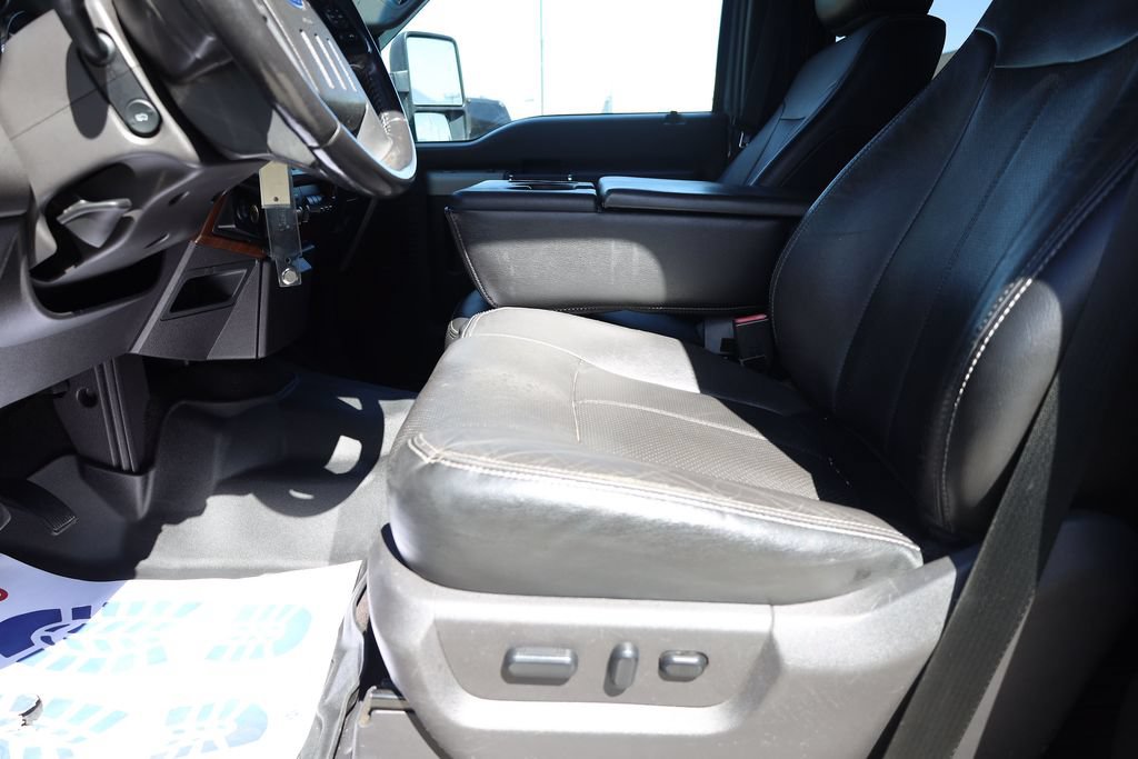 Used 2015 Ford F350 Lariat w/ Lariat Ultimate Package AWD/4WD image 11