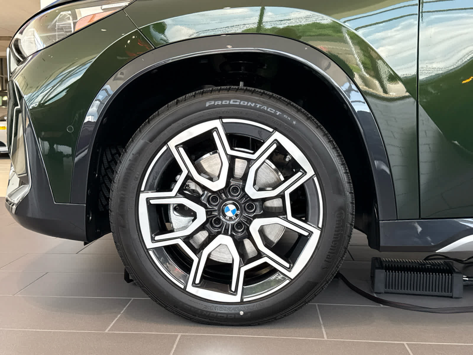 Used 2025 BMW X1 xDrive28i w/ Convenience Package AWD/4WD image 6