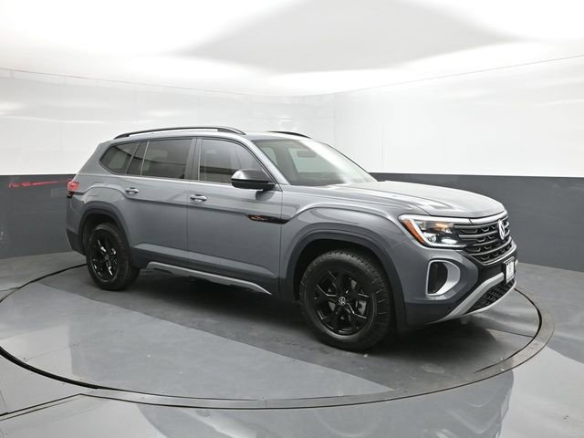 New 2026 Volkswagen Atlas Peak Edition image 17
