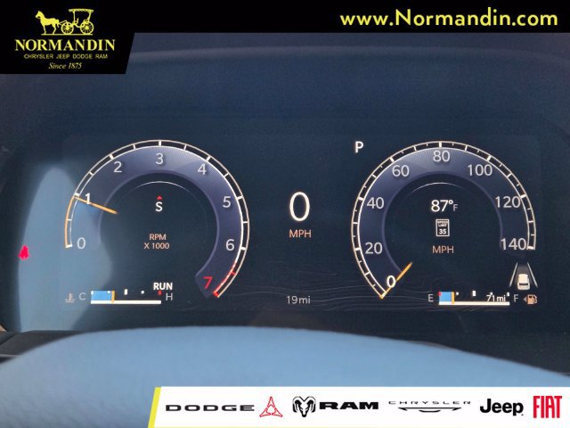 New 2026 Jeep Grand Cherokee Limited AWD/4WD image 10