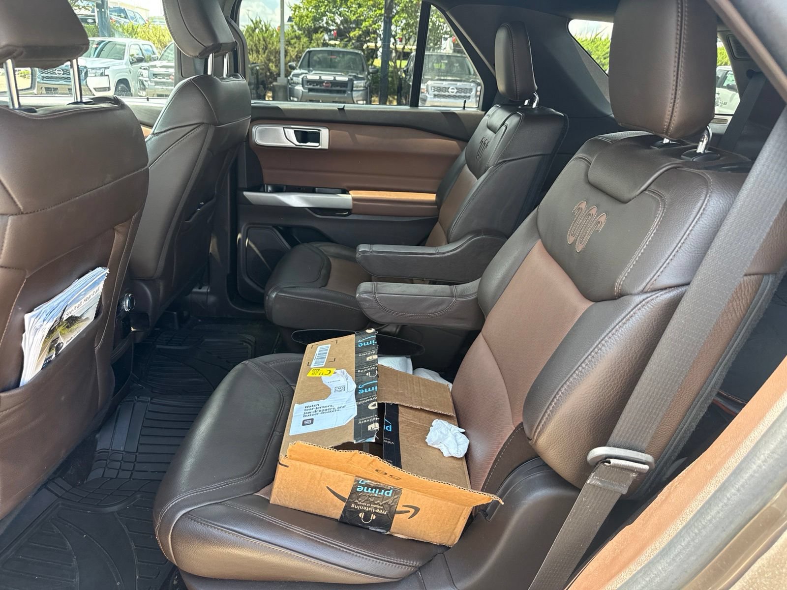 Used 2021 Ford Explorer King Ranch w/ Premium Technology Package RWD image 9