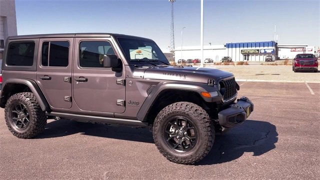 Used 2024 Jeep Wrangler Willys image 3