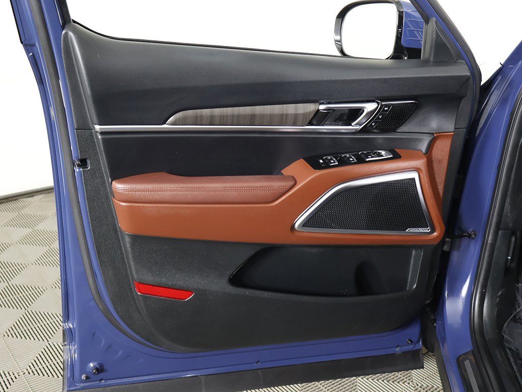 Used 2023 Kia Telluride SX image 28