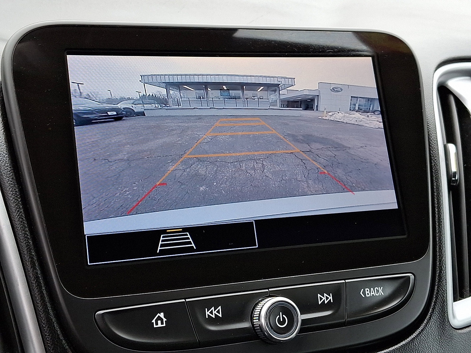 Used 2023 Chevrolet Malibu LT image 18