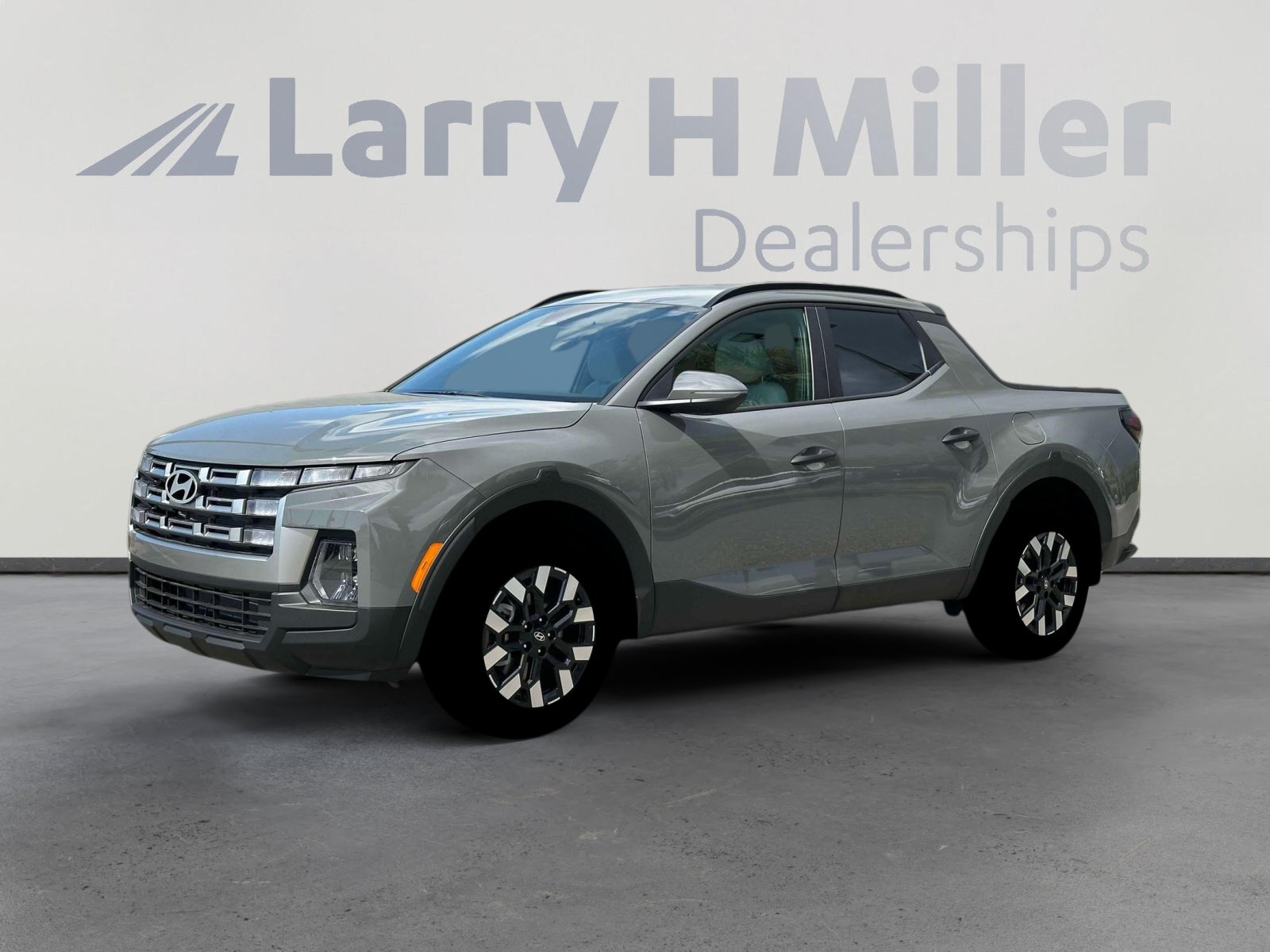 New 2026 Hyundai Santa Cruz SEL FWD image 2