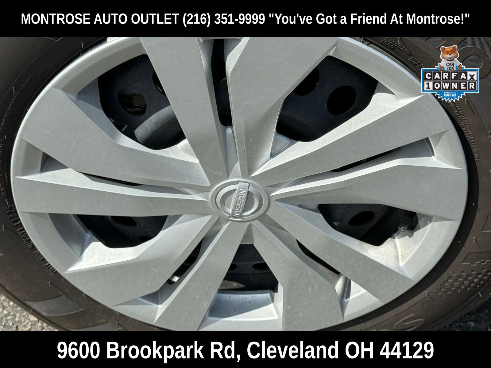 Used 2025 Nissan Versa S w/ Trunk Package image 11