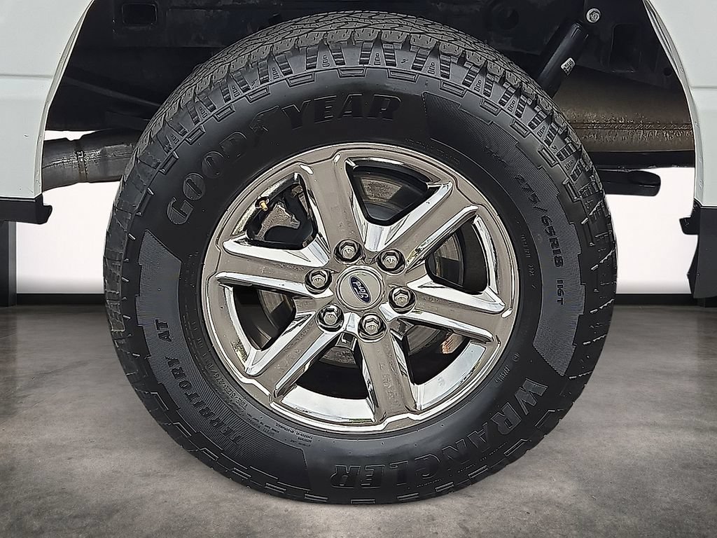 Used 2025 Ford F150 XLT w/ Equipment Group 301A Standard AWD/4WD image 7