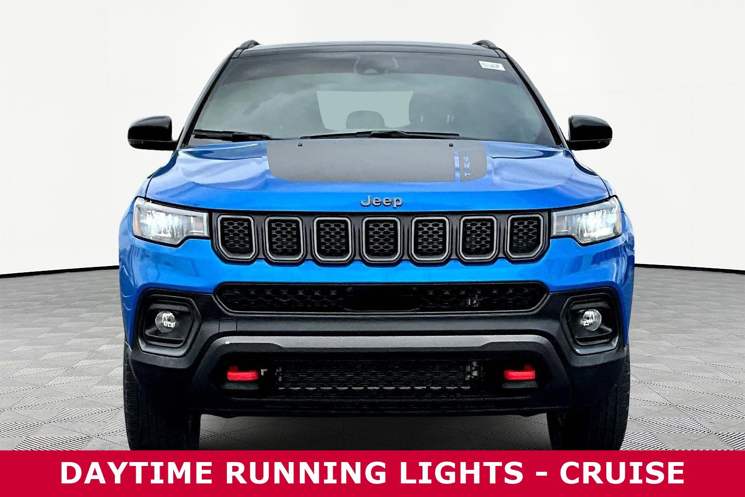 Used 2023 Jeep Compass Trailhawk w/ Trailhawk Convenience Group image 2