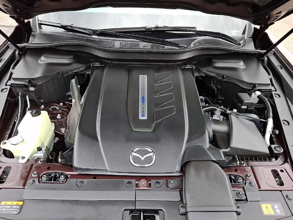 Used 2024 MAZDA CX-90 Plug-In Hybrid w/ Premium Plus AWD/4WD image 31